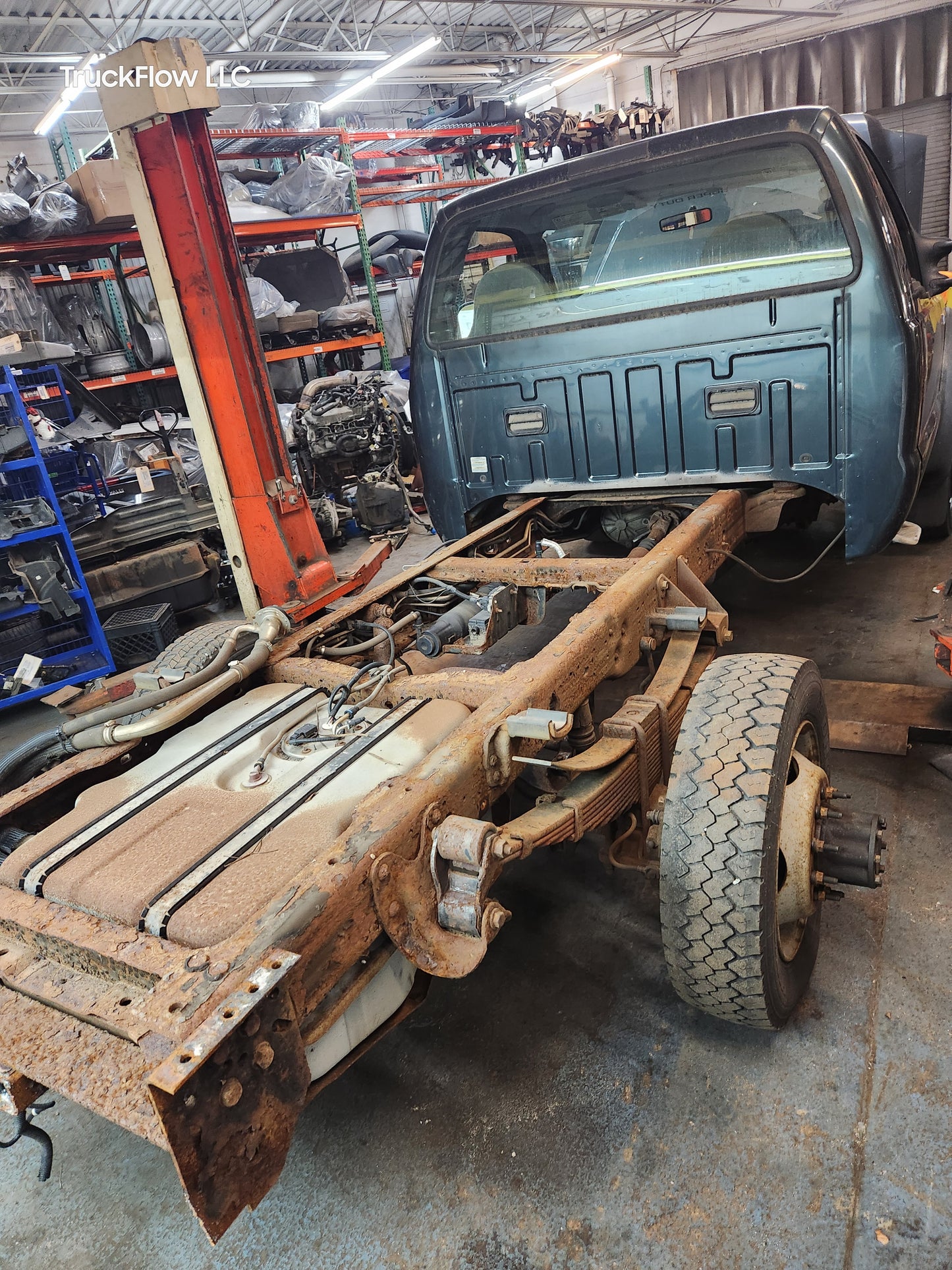2007 Ford F450 XL 6.8L V10 5R110 4x4 REGULAR CAB, CAB AND CHASSIS, (60" Cab to Axle)
