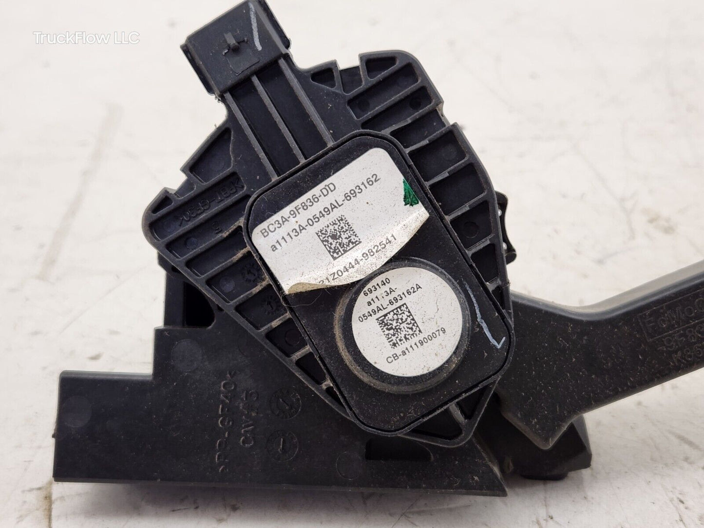 2011 Ford F250 F350 F450 Accelerator gas Pedal 6.2L or 6.7L BC3A-9F836-DD