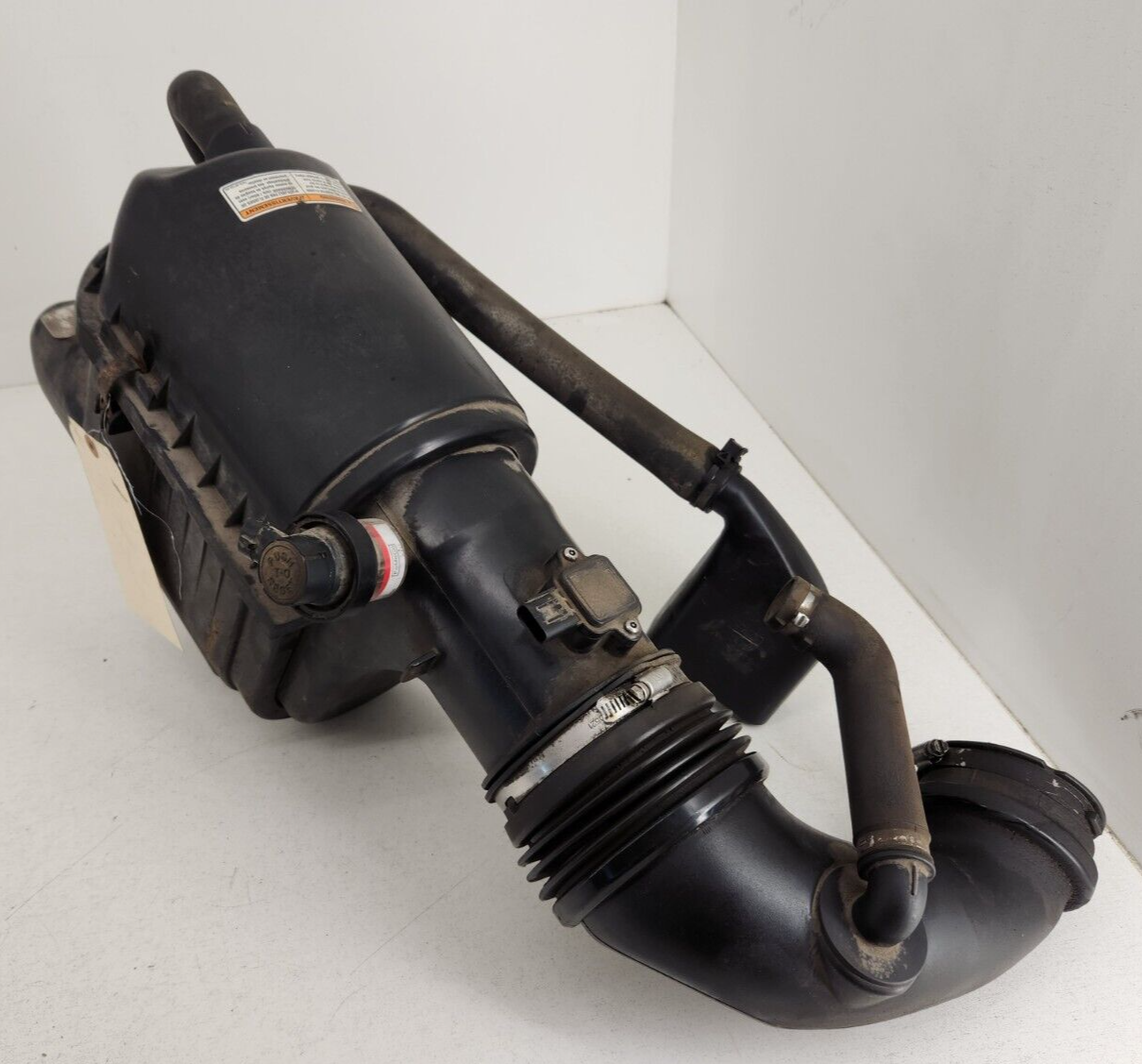 2008-2010 FORD 6.4L POWERSTROKE DIESEL STOCK INTAKE AIR BOX with TUBES OEM