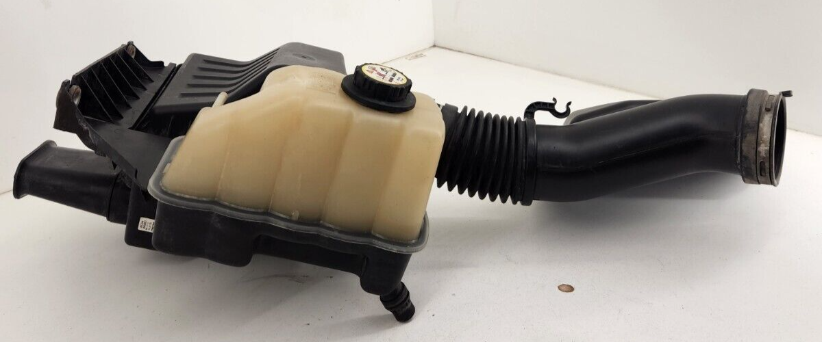 11-16 Ford F250 6.2L Air Intake Filter Housing Box w/Coolant Reservoir with hose