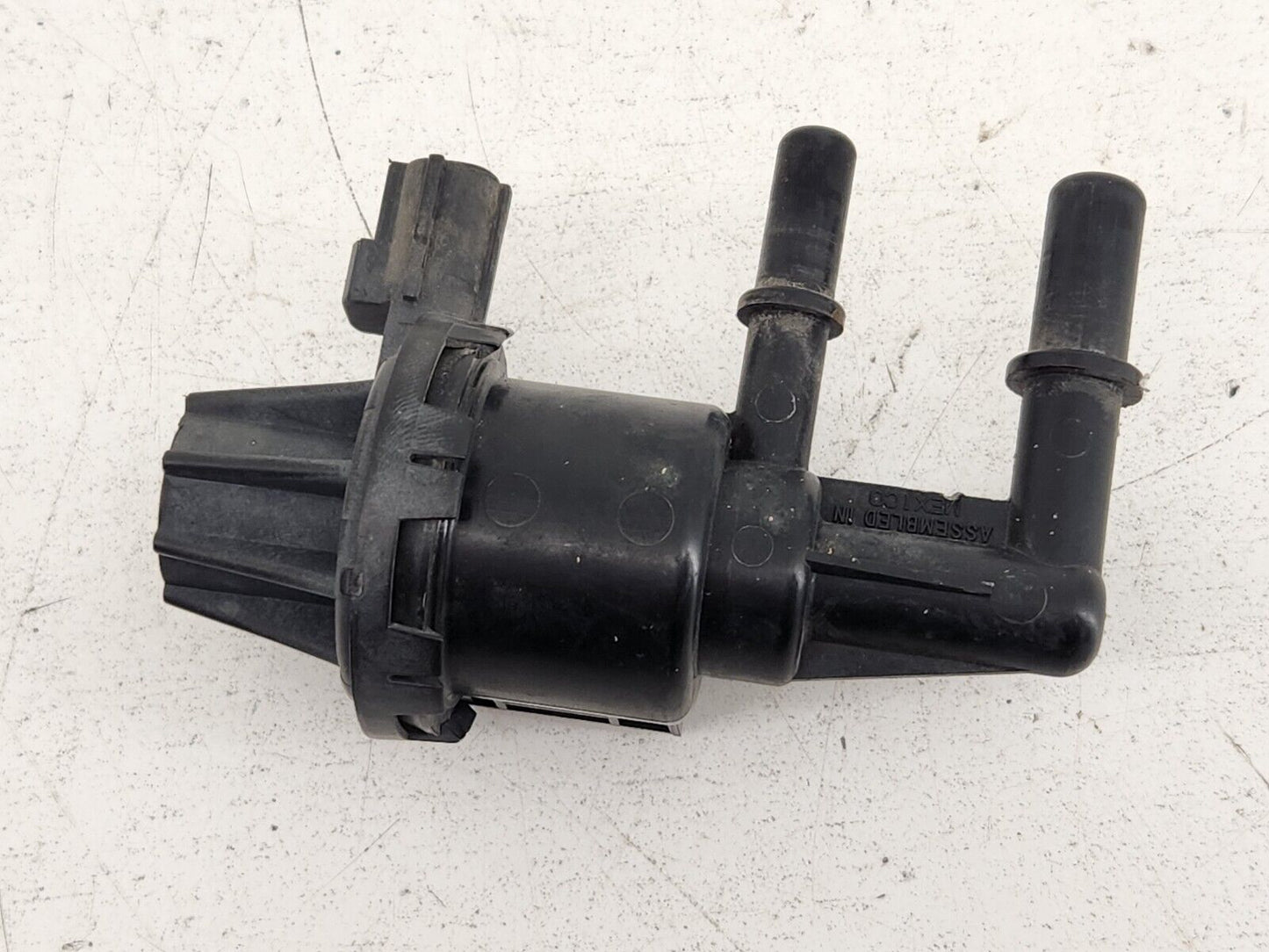Purge Valve For 2005-2007 Ford F250 Super Duty F350 F450 F550 5.4L V8 6.8L