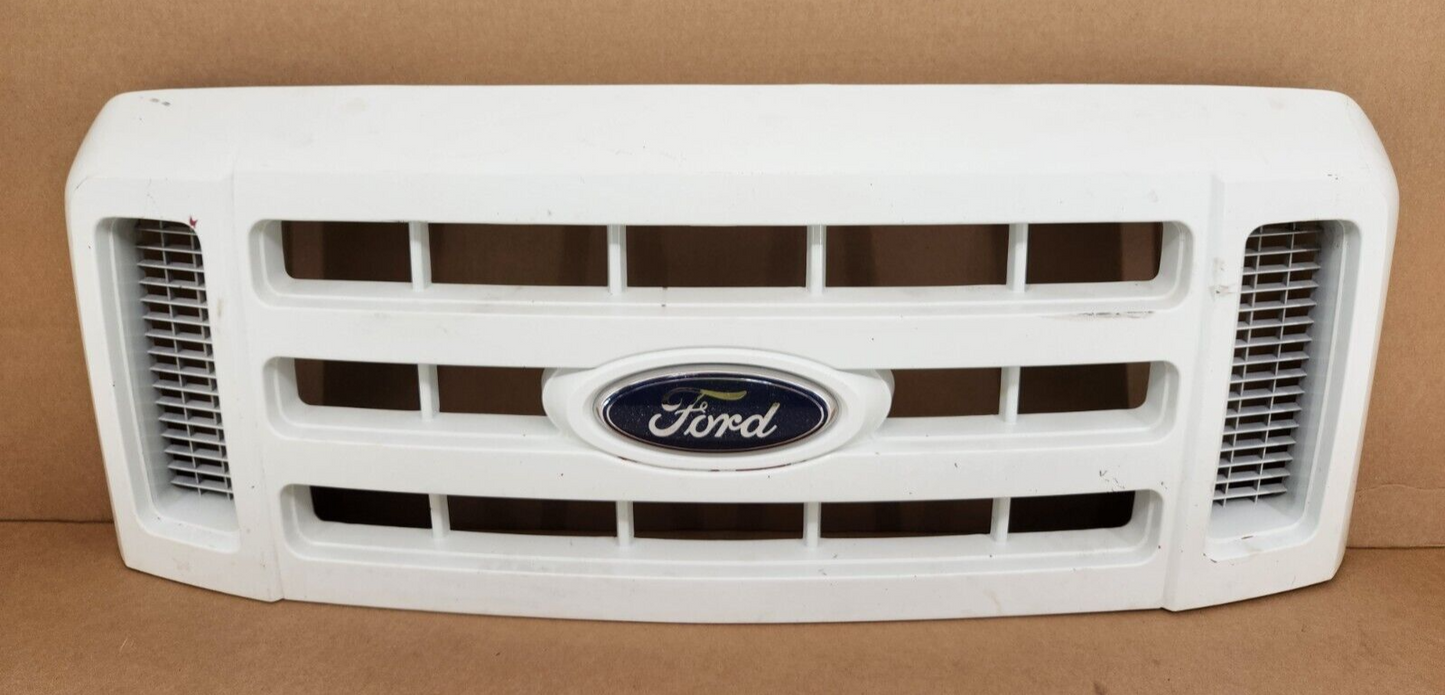 2008-2010 FORD F250 F350 Super Duty Painted White Grille with Emblem