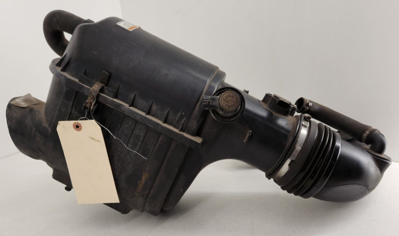 2008-2010 FORD 6.4L POWERSTROKE DIESEL STOCK INTAKE AIR BOX with TUBES OEM