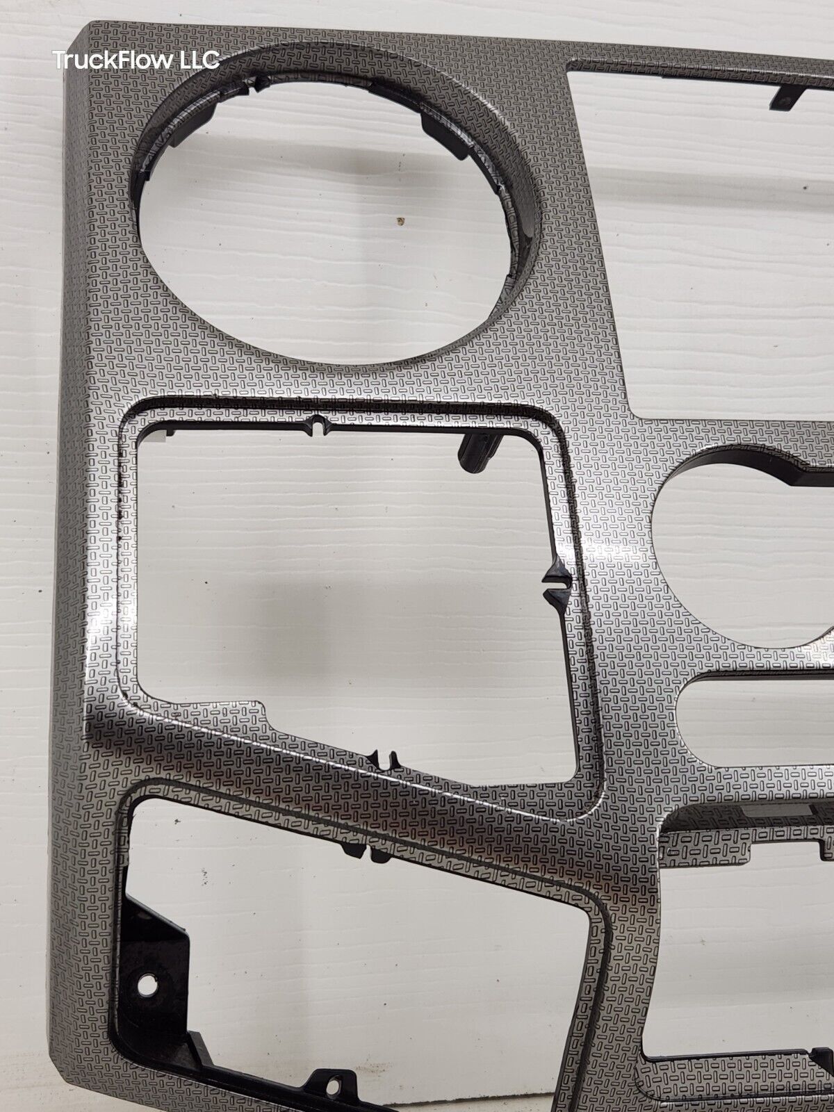 2008-2010 FORD F250 F350 SUPER DUTY CENTER DASH RADIO BEZEL FX4 SILVER USED OEM