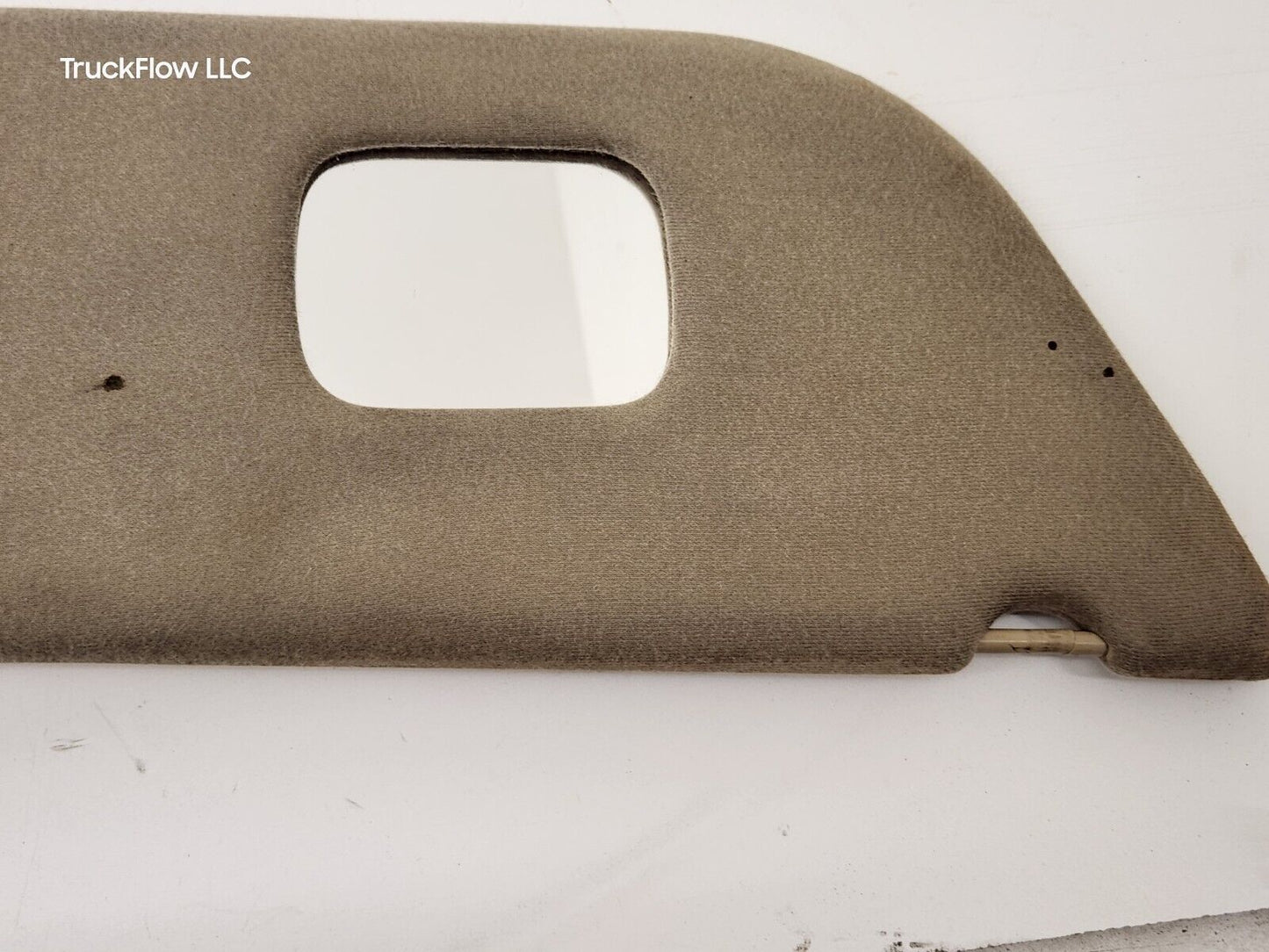 2005-2007 Ford F250 F350 F450 F550 Sun Visor Sunvisor Pair set of 2 Med. Pebble