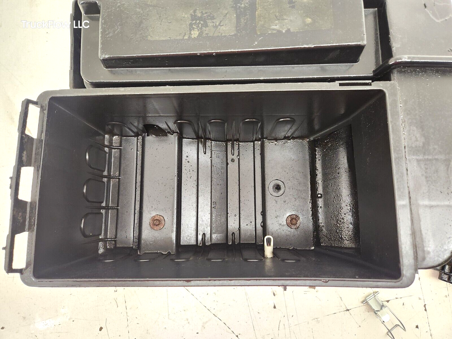 1999-2003 FORD 7.3L POWERSTROKE DIESEL STOCK INTAKE AIR BOX BATTERY TRAY OEM