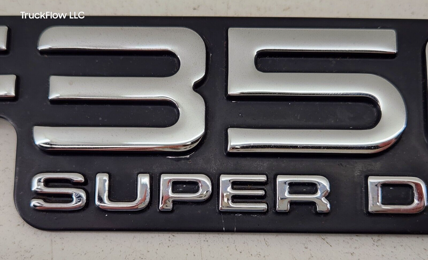 1999-2004 FORD F350 F-350 Super Duty Emblem Logo Rear Tailgate OEM