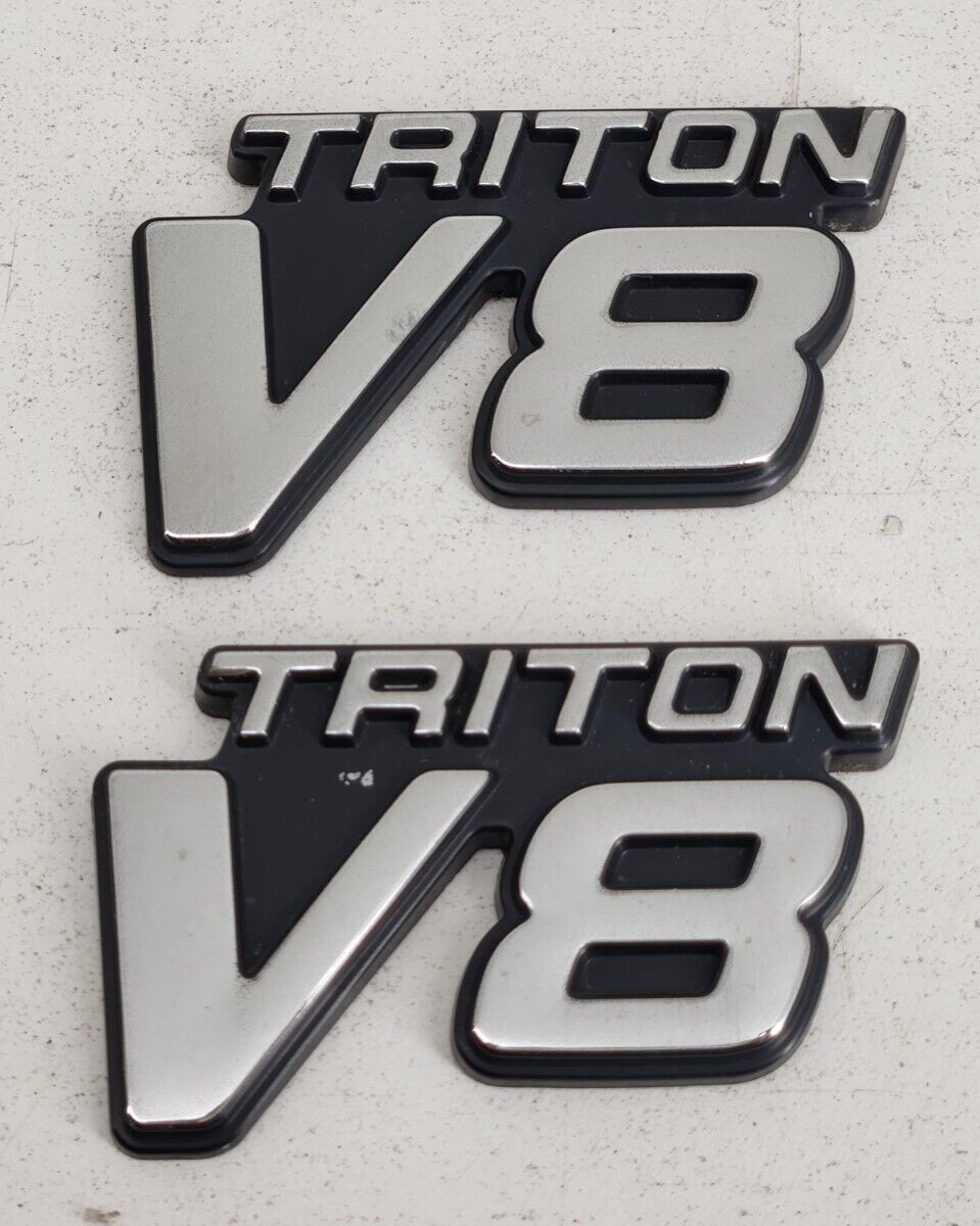 99-04 FORD F250 F350 SUPER DUTY TRITON V8 *PAIR* SIDE FENDER EMBLEM BADGE OEM