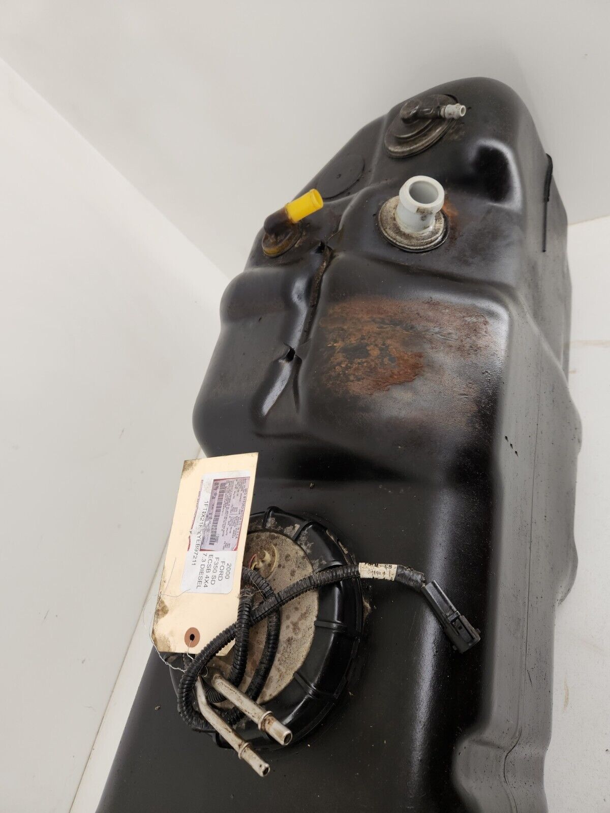 1999-2007 Ford F250 F350 7.3L 6.0L Diesel Fuel Tank for short bed pickup 29 gal