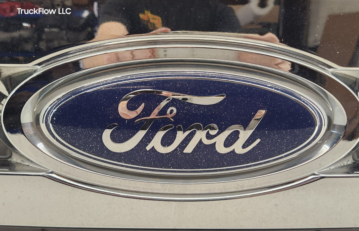 2008-2010 FORD F250-F550 SD XLT CHROME Front Grille Grill Emblem Logo Used OEM