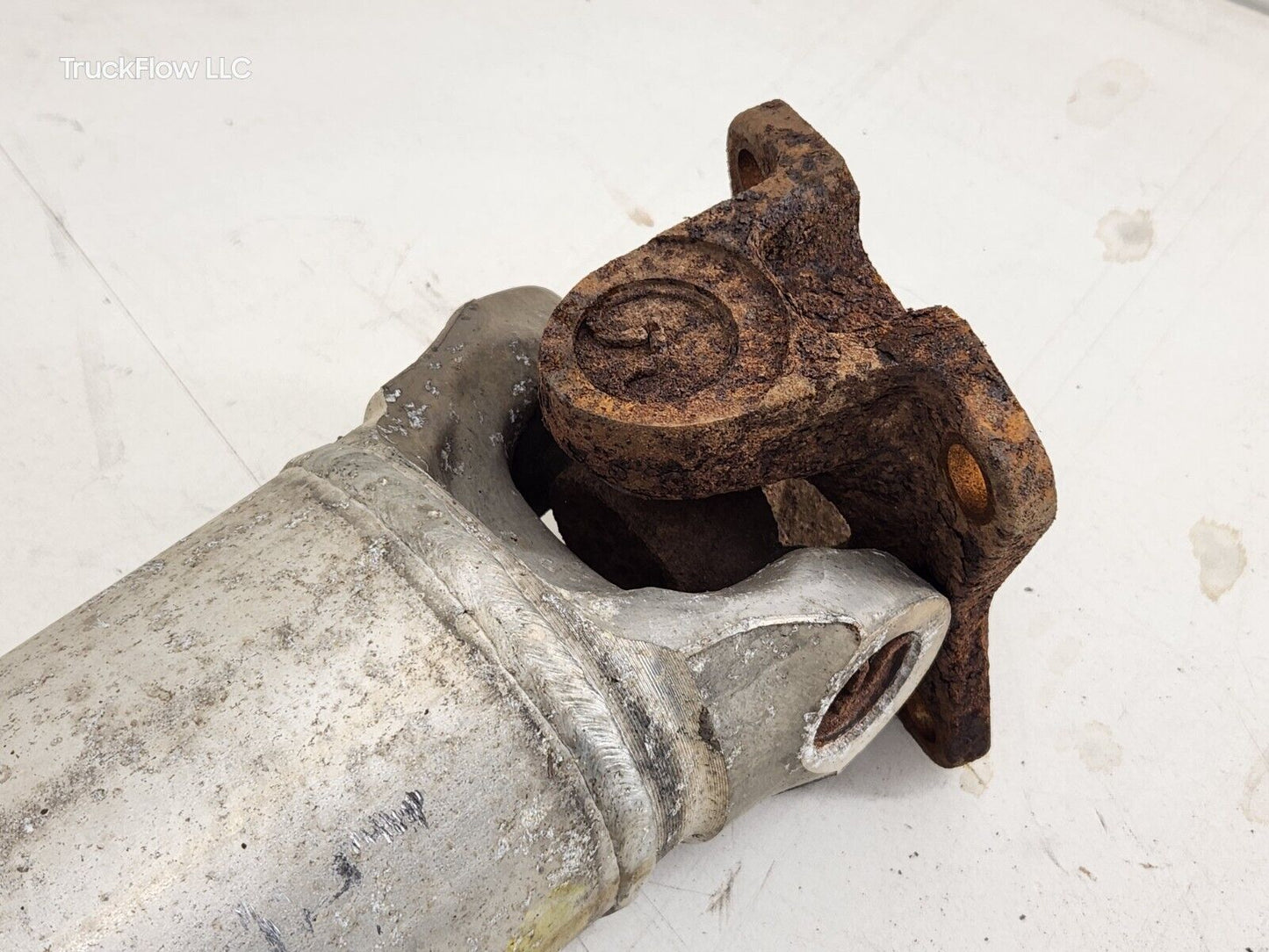 2011 2012 F250 F350 6.2L GAS 2WD 2X4 REAR DRIVE SHAFT USED OEM BC34-4602-ACB