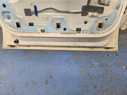 2011 2012 F250-F550 Super Duty Left Rear Crew Cab Door w/ Power Window Paint Codes (UG) Pearl White (LQ) Pale Adobe Metallic