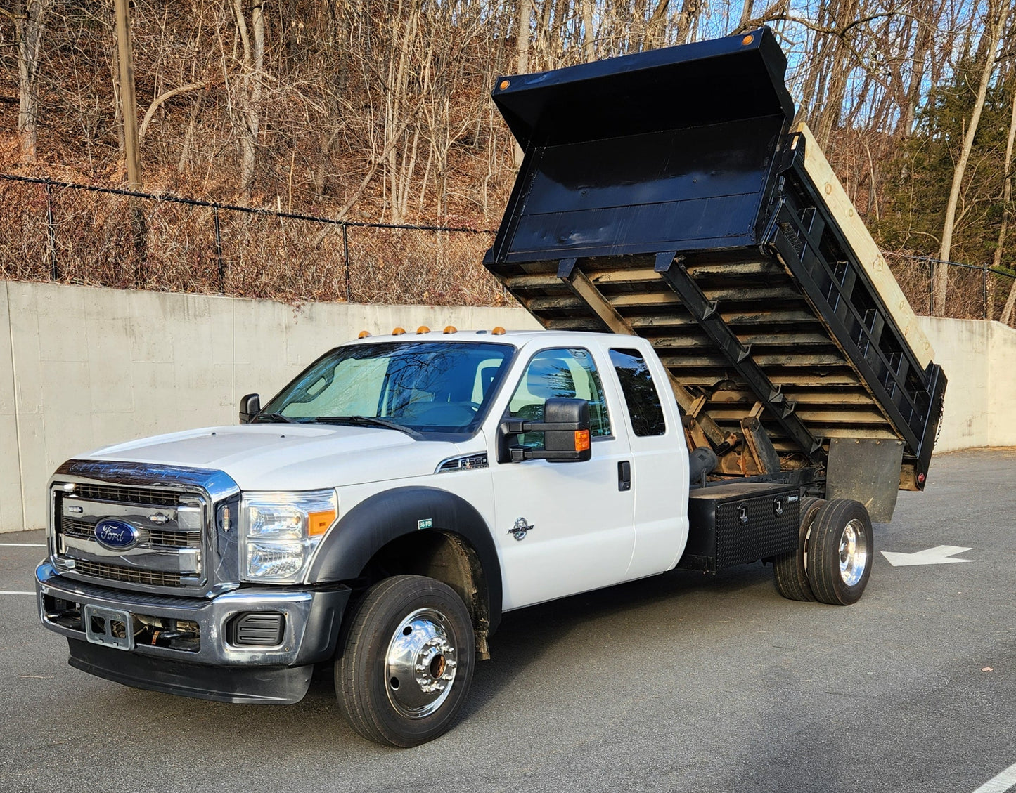 2016 FORD F550 Super Cab & Chassis (162" Wheel Base) w/ Mason Dump 4x4 102k mi