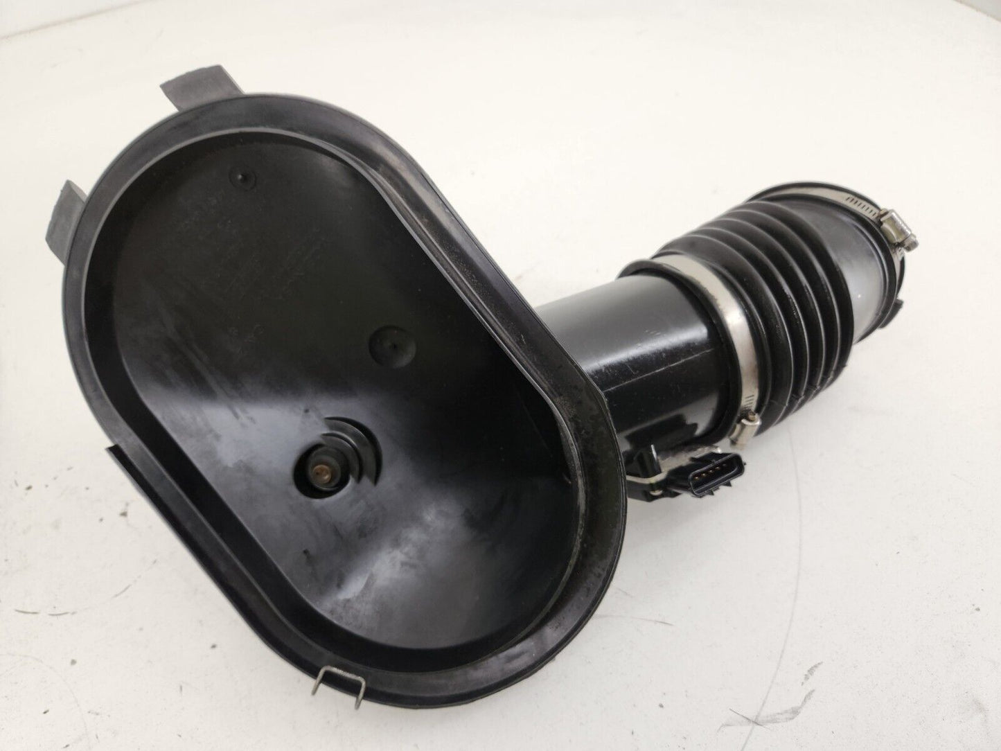 2003-2007 FORD 6.0L POWERSTROKE DIESEL STOCK INTAKE AIR BOX with MAF SENSOR OEM