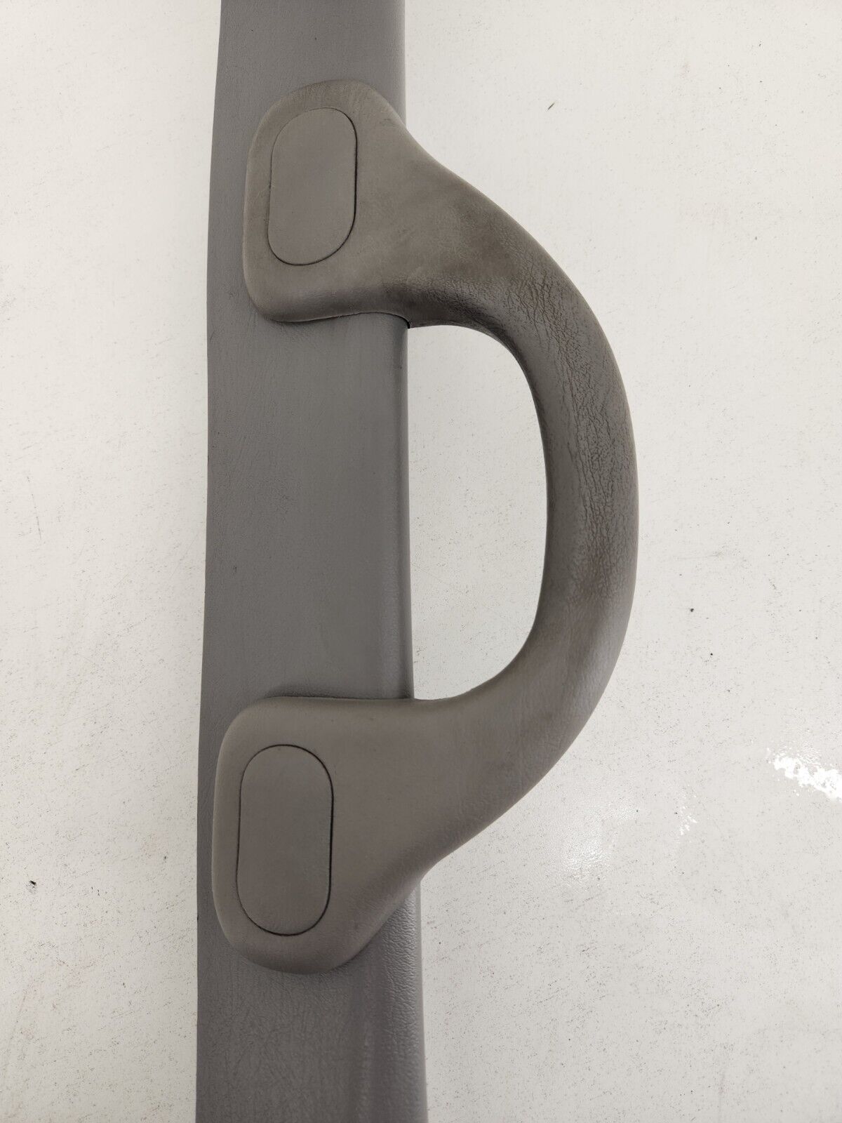 1999-2001 Ford F250 F350 RH Right Passenger A-Pillar Trim Grab Handle Graphite