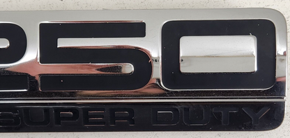 2005-2007 FORD F250 F-250 XL SUPER DUTY SIDE FENDER EMBLEM BADGE CHROME OEM USED