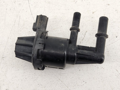 Purge Valve For 2005-2007 Ford F250 Super Duty F350 F450 F550 5.4L V8 6.8L