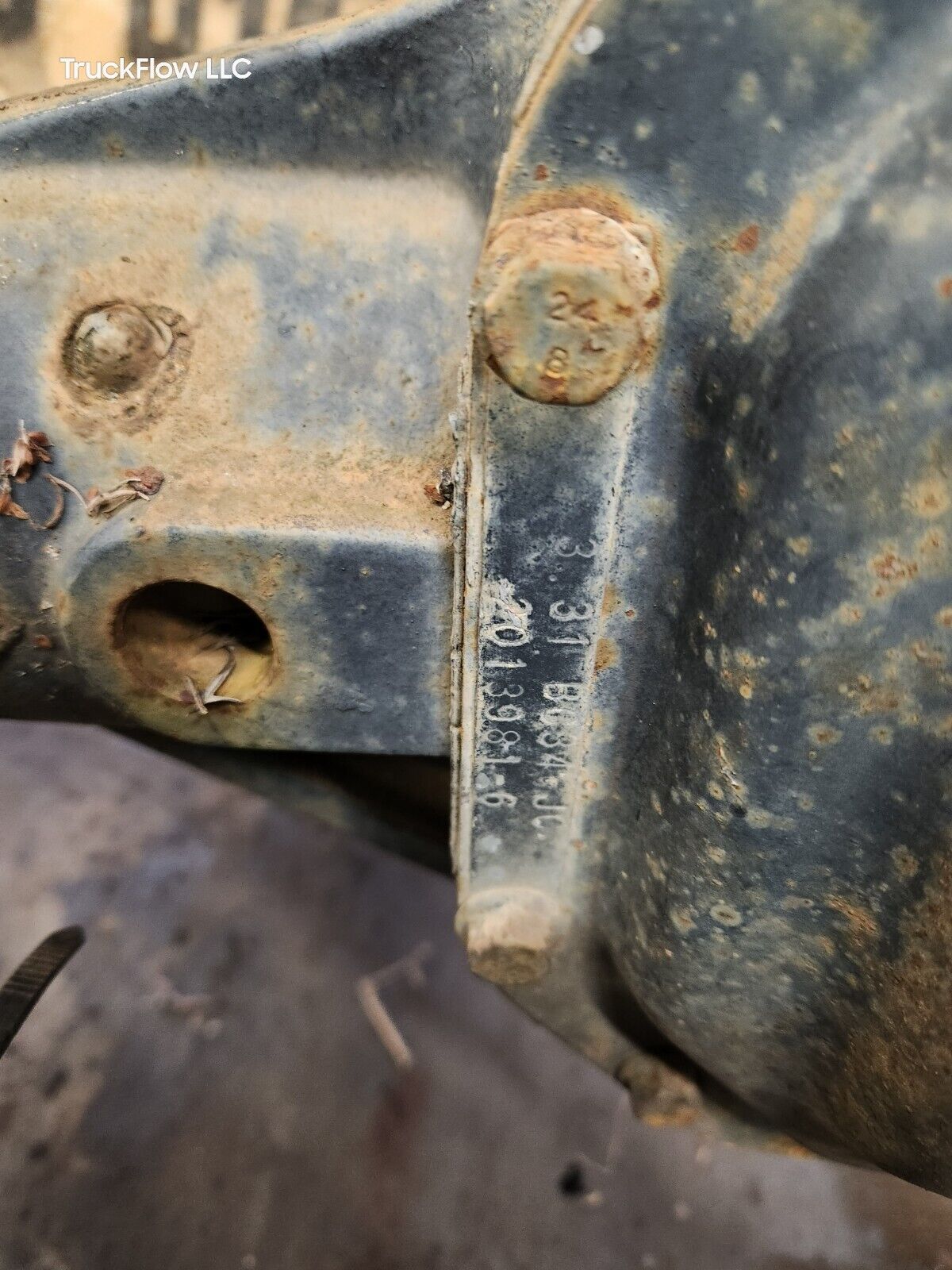 2011-2012 FORD F250 PICKUP Front Axle SRW 3:31 Ratio